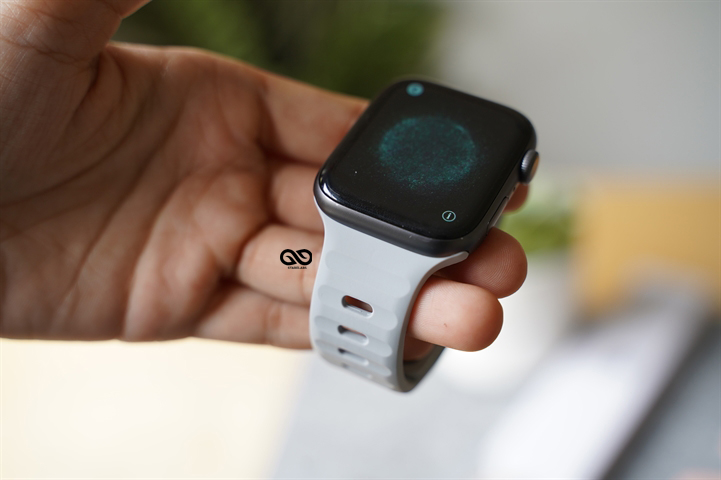 Powder Grey Waterproof Silicone Sports Bands for Apple Watch 42MM 41MM 40MM Series 4 5 6 7 8 9 10 11 SE SE 2 Gen