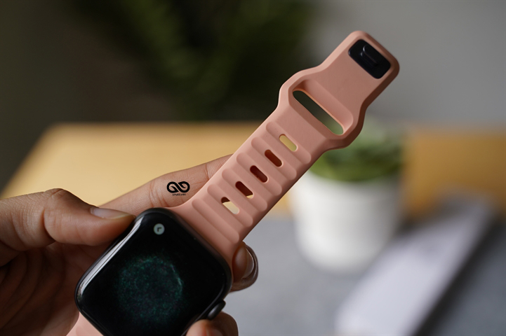 Pink Waterproof Silicone Sports Bands for Apple Watch 42MM 41MM 40MM Series 4 5 6 7 8 9 10 SE SE 2 Gen