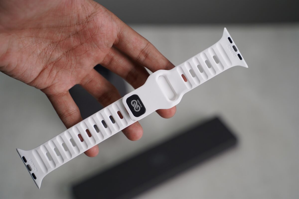 Waterproof Silicone Sports Bands for Apple Watch 44MM 45MM 46MM Series 4 5 6 7 8 9 10 11 (SE 2 3 Gen)