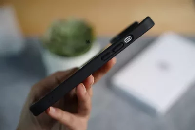 Drop Proof Sleek Transparent Case