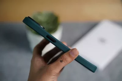 Drop Proof Sleek Transparent Case