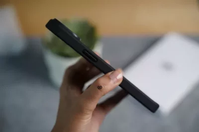 Drop Proof Sleek Transparent Case