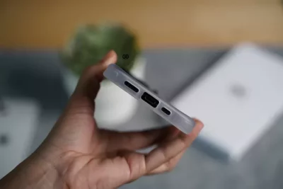 Drop Proof Sleek Transparent Case