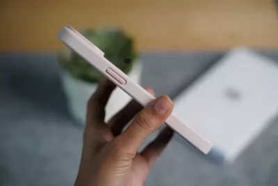 Drop Proof Sleek Transparent Case