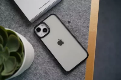 Drop Proof Sleek Transparent Case