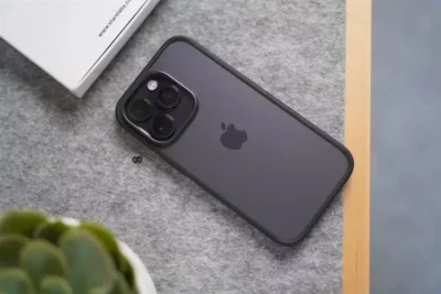 Drop Proof Sleek Transparent Case