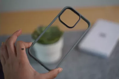 Drop Proof Sleek Transparent Case