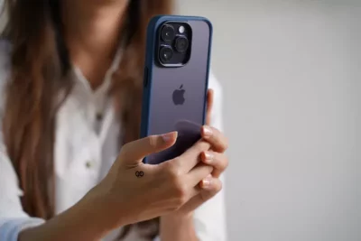 Drop Proof Sleek Transparent Case