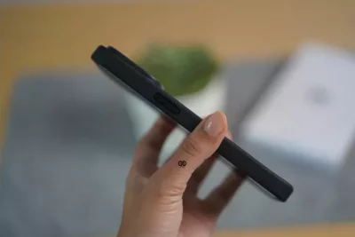 Drop Proof Sleek Transparent Case