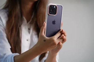 Drop Proof Sleek Transparent Case