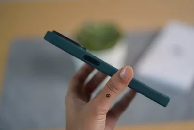 Drop Proof Sleek Transparent Case