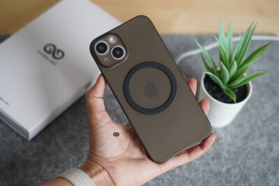 Gradient Black Magsafe Ultra Thin Case for iPhone 14