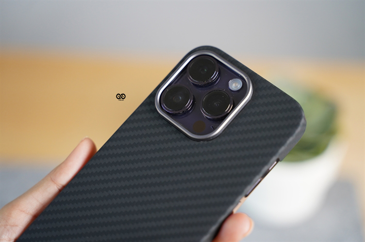 Coque Aramid Carbon Fiber Pour IPhone 14 / 13 Pro Max - Dual Color - Slim