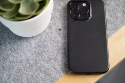 MagSafe Vegan Leather Case