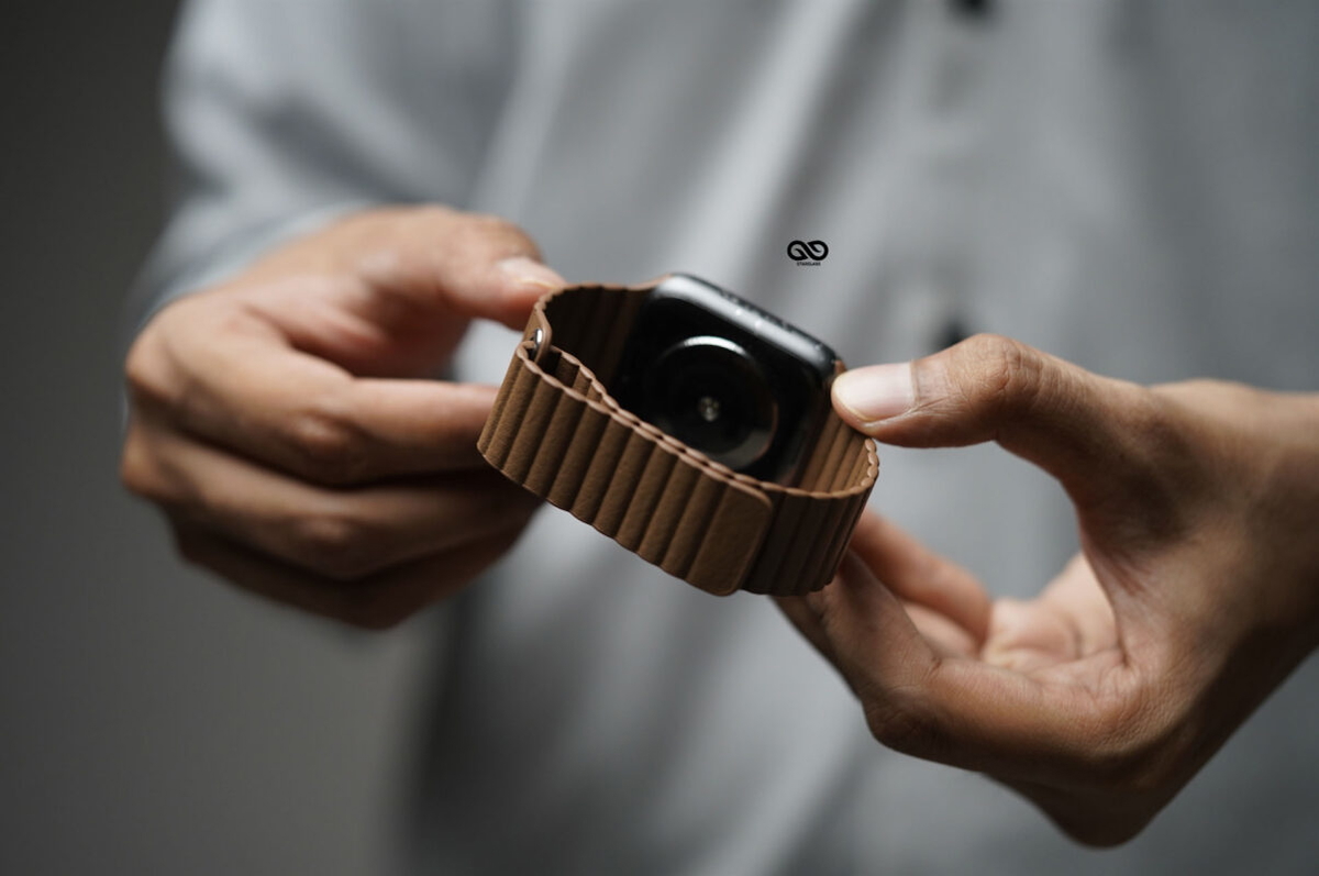 Saddle Brown Magnetic Leather Loop For Apple Watch 44MM 45MM 46MM Series 4 5 6 7 8 9 10 SE SE 2 Gen