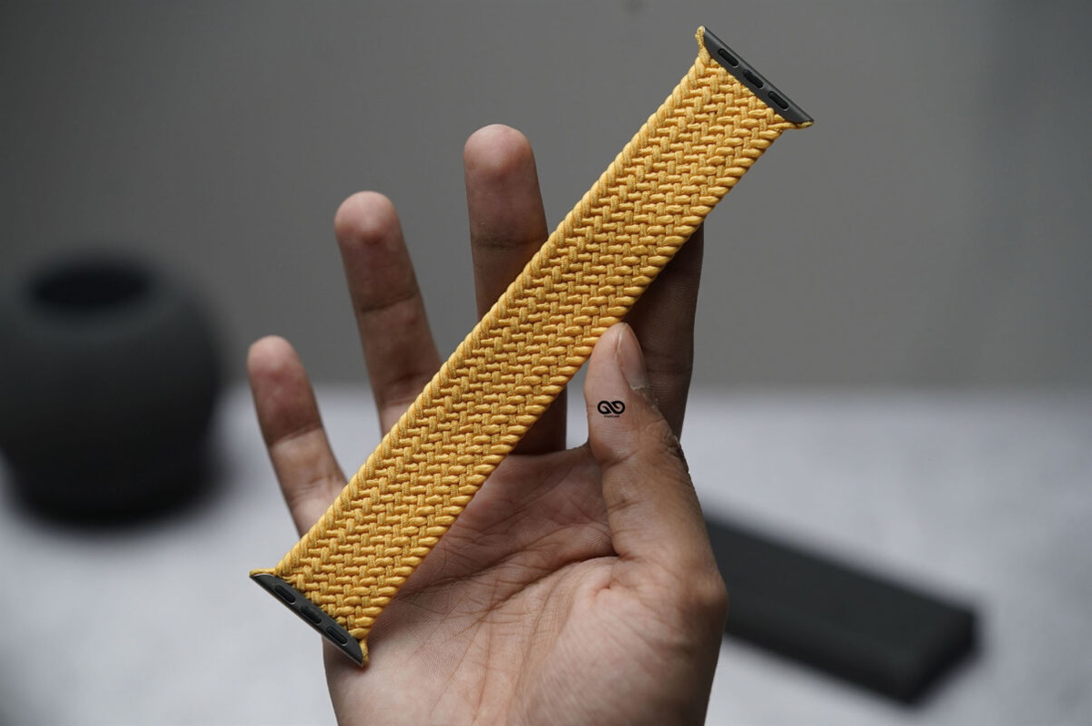 Maize Braided Solo Loop For Apple Watch 49 (Series Ultra/Ultra 2/Ultra 3)