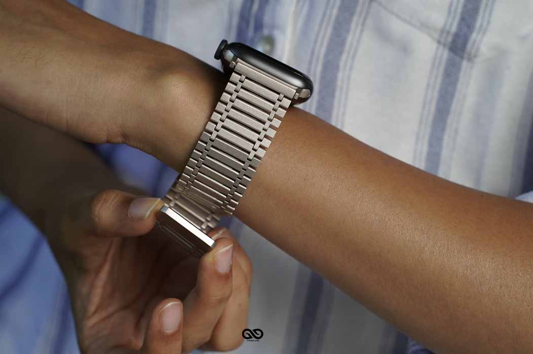 Stainless Steel Rose Gold Belt For Apple Watch 42MM 41MM 40MM Series 4 5 6 7 8 9 10 11 SE SE 2 Gen 7 Stainless Steel Rose Gold Belt For Apple Watch 42MM 41MM 40MM Series 4 5 6 7 8 9 10 11 SE SE 2 Gen - Image 7