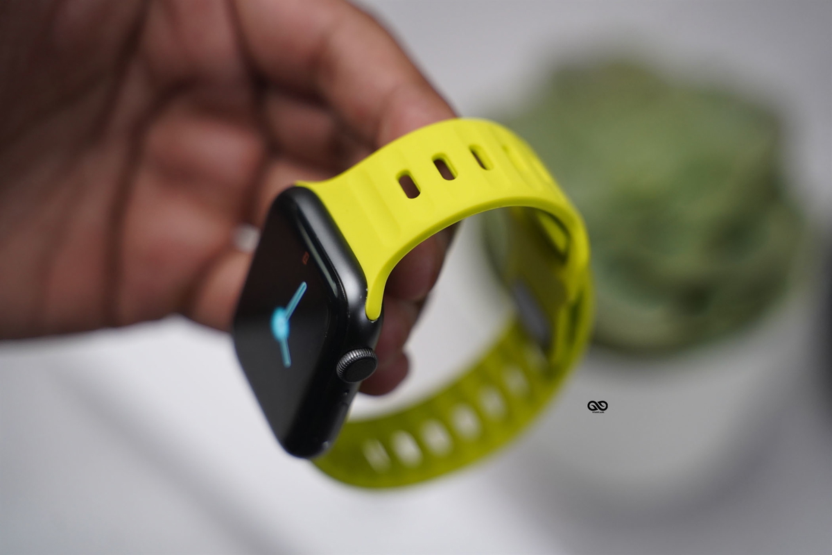 Volta Neon Fluorescent Waterproof Silicone Sports Bands for Apple Watch 44MM 45MM 46MM Series 4 5 6 7 8 9 10 11 12 SE SE2 SE3 Gen 13 Volta Neon Fluorescent Waterproof Silicone Sports Bands for Apple Watch 44MM 45MM 46MM Series 4 5 6 7 8 9 10 11 12 SE SE2 SE3 Gen - Image 13