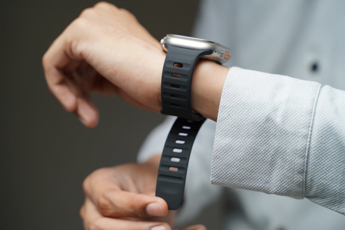 Black Waterproof Silicone Sports Bands for Apple Watch 49 MM Series Ultra/Ultra 2