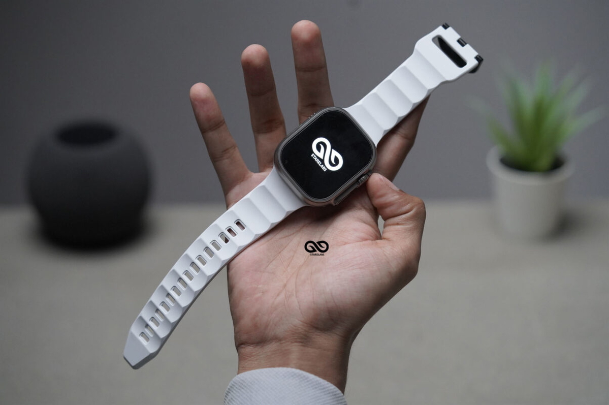 White FKM Casual Rubber Sports Band For Apple Watch 49 Series Ultra1 2 3 4