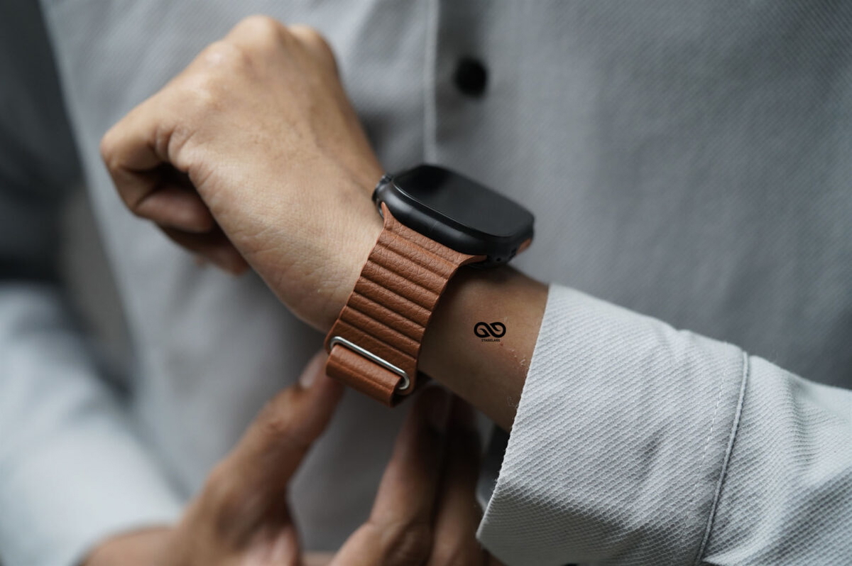 Saddle Tan Magnetic Leather Loop For Apple Watch 49 MM Series Ultra/Ultra 2/Ultra 3