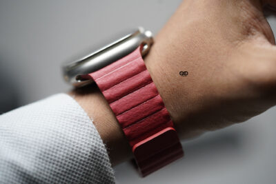 Red Magnetic Leather Loop For Apple Watch 49 MM Series Ultra/Ultra 2/Ultra 3