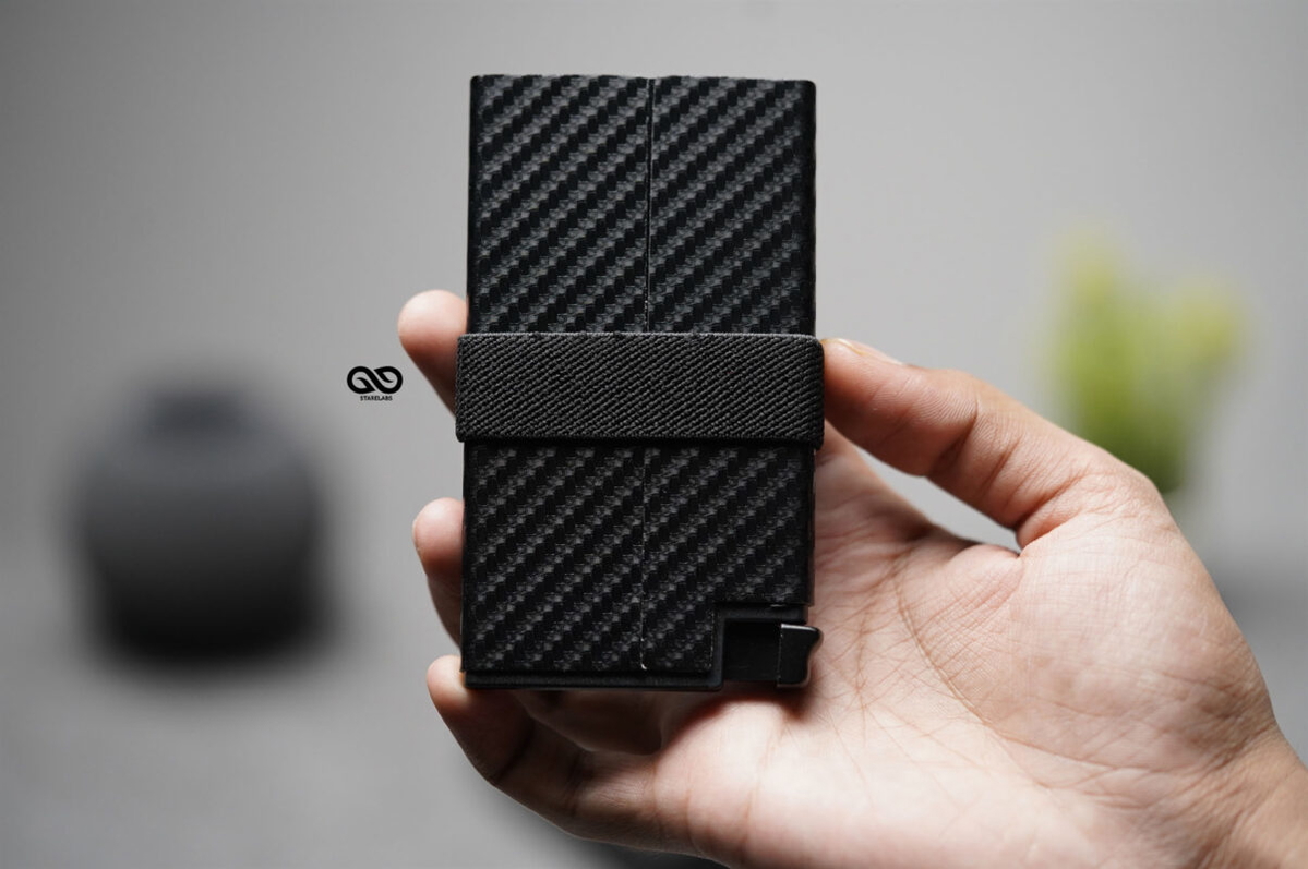 Slim Carbon Fiber Mini Pop Up Wallet