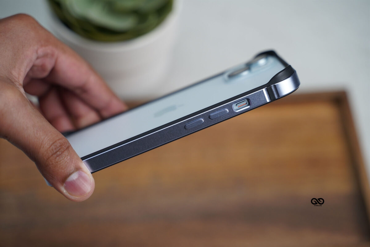 Blue Fiber Bumper for iPhone 15 (Bumper, not a Case)