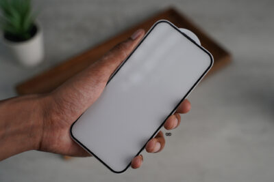 Dustgrill Tempered Glass For iPhone 15/15Plus/15Pro/15Pro Max
