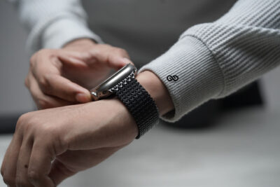 Magnetic closure stainless steel loop Apple Watch 49 mm Series Ultra/Ultra 2 32 Magnetic closure stainless steel loop Apple Watch 49 mm Series Ultra/Ultra 2