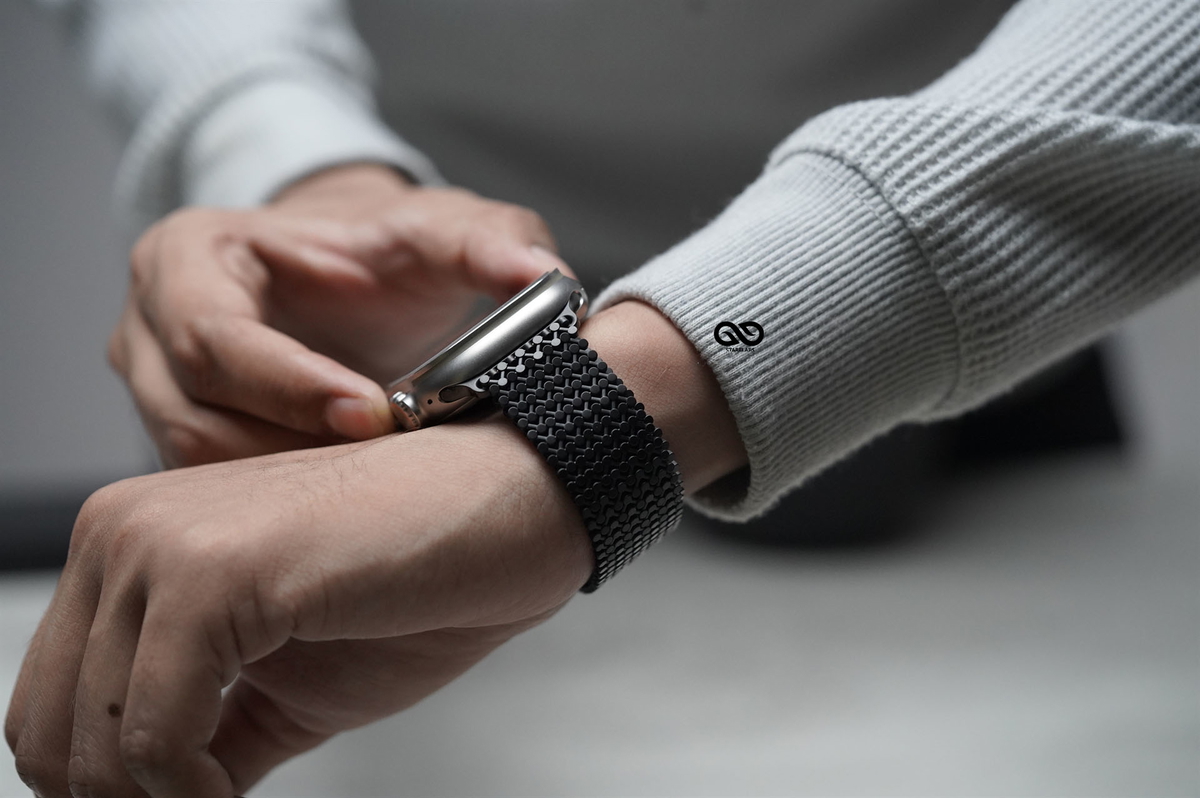 Magnetic closure stainless steel loop Apple Watch 49 mm Series Ultra/Ultra 2 10 Magnetic closure stainless steel loop Apple Watch 49 mm Series Ultra/Ultra 2 - Image 10