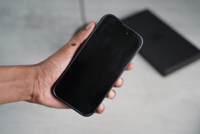 Black Transparent shockproof case with colored border For iPhone 15/15 Plus