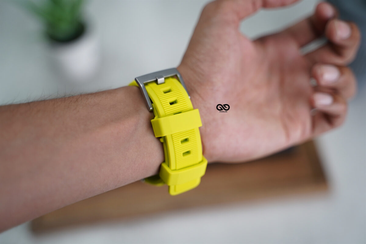 Electric Neon Waterproof Silicone Sports Band with Buckle for Apple Watch 44MM 45MM 46MM Series 4 5 6 7 8 9 10 11 (SE 2 3 Gen)