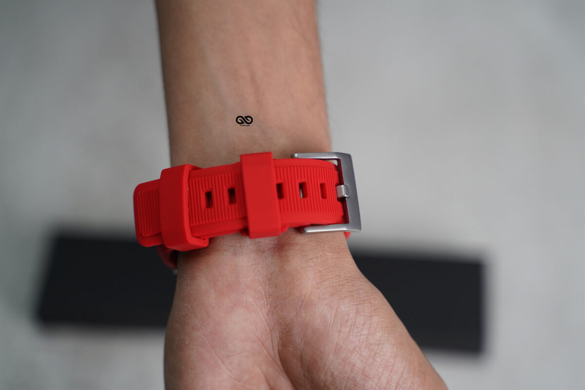Blood Red Waterproof Silicone Sports Band with Buckle for Apple Watch 49 Series Ultra1 2 3 4