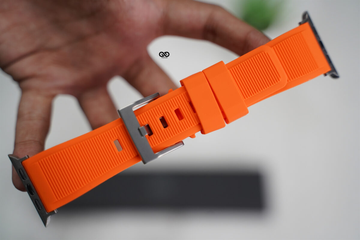 Ultra Orange Waterproof Silicone Sports Band with Buckle for Apple Watch 44MM 45MM 46MM Series 4 5 6 7 8 9 10 11 12 SE SE2 SE3 Gen