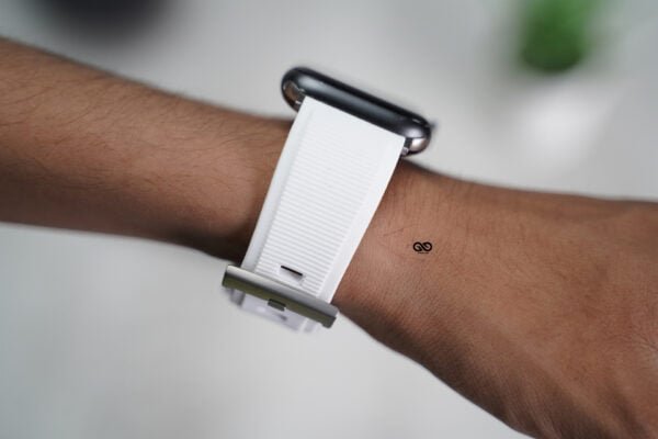 White Waterproof Silicone Sports Band with Buckle for Apple Watch 44MM 45MM 46MM Series 4 5 6 7 8 9 10 SE SE 2 Gen