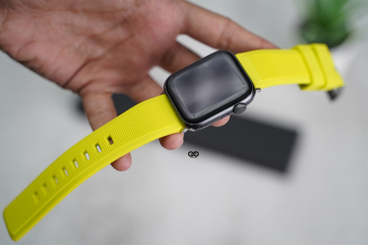 Electric Neon Waterproof Silicone Sports Band with Buckle for Apple Watch 44MM 45MM 46MM Series 4 5 6 7 8 9 10 11 (SE 2 3 Gen)