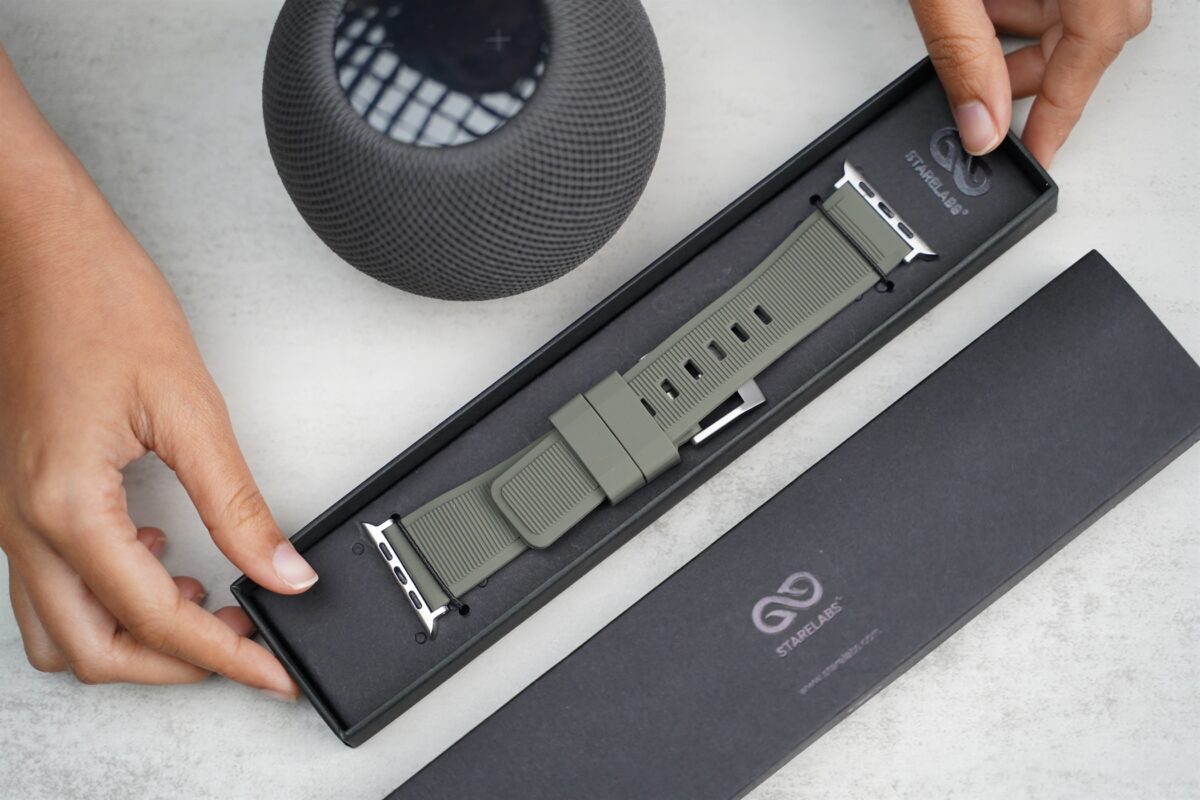 Army Green Waterproof Silicone Sports Band with Buckle for Apple Watch 44MM 45MM 46MM Series 4 5 6 7 8 9 10 11 (SE 2 3 Gen)