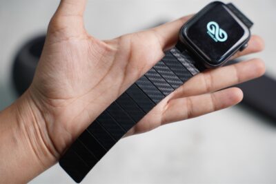Carbon Textured Strap With Magnetic Closure for Apple Watch 44MM 45MM 46MM Series 4 5 6 7 8 9 10 11 (SE 2 3 Gen)