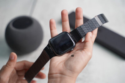 Carbon Textured Strap With Magnetic Closure for Apple Watch 44MM 45MM 46MM Series 4 5 6 7 8 9 10 11 (SE 2 3 Gen)