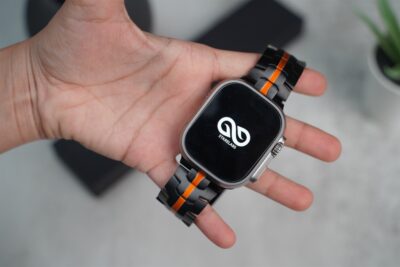 Black/Orange Link Chain Strap For Apple Watch 49 (Series Ultra/Ultra 2/Ultra 3)