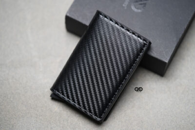 Personalized Slim Carbon Fiber Leather Card Holder with Single Slot Wallet