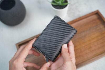 Personalized Slim Carbon Fiber Leather Card Holder with Single Slot Wallet