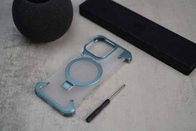 Frameless Armored Case with Kickstand Feature