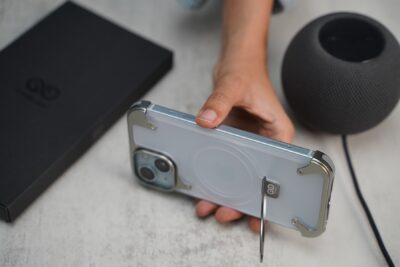 Frameless Armored Case with Kickstand Feature