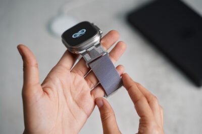 Modern Milanese Loop For Apple Watch 49 (Series Ultra/Ultra 2/Ultra 3)