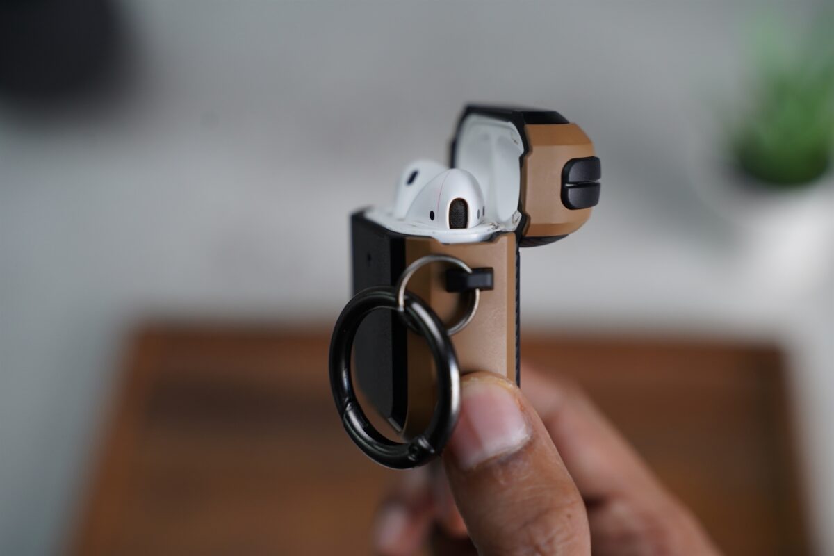 Chocolate Brown Defender Airpods 1/2 Case