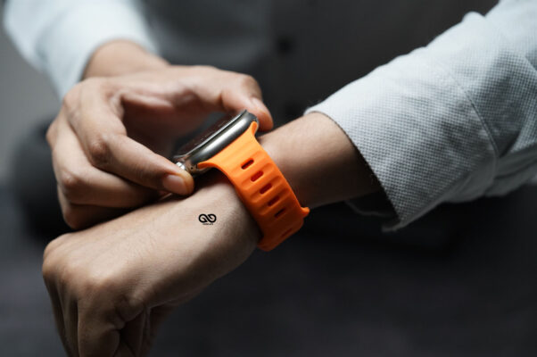 Neon Orange Waterproof Silicone Sports Bands For Apple Watch 49 (Series Ultra/Ultra 2/Ultra 3)