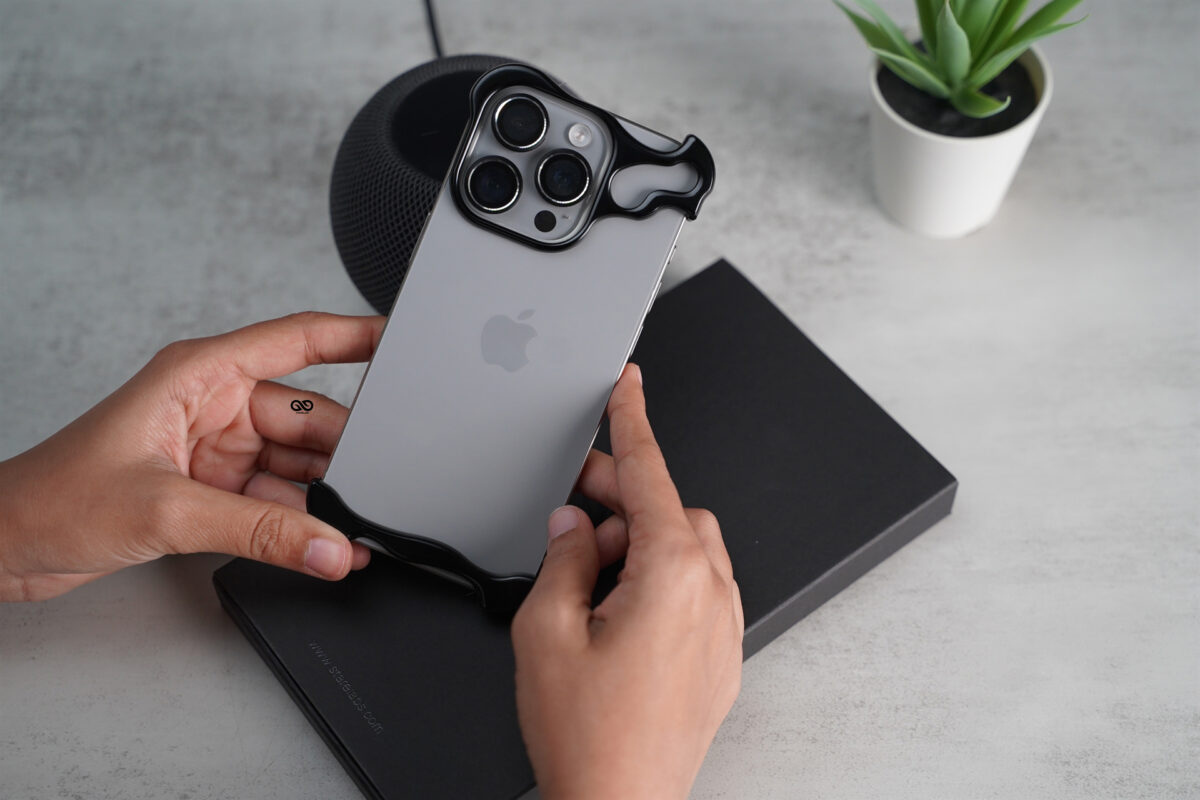 Titanium Bumper With Camera Ring Lens