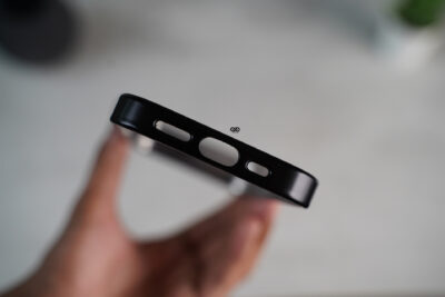 Black Transparent shockproof case with colored border For iPhone 15/15 Plus